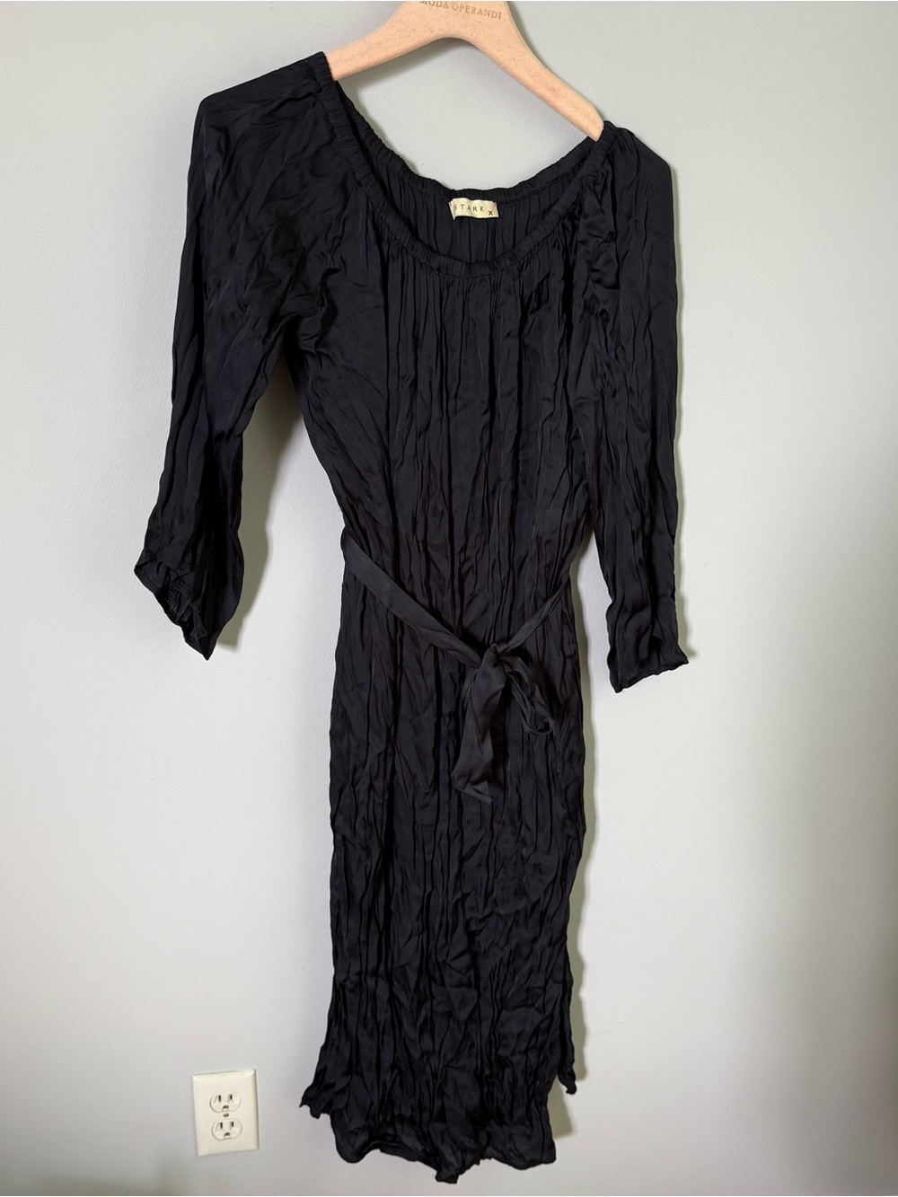 STARKx Black Crinkle Long-Sleeve Midi Dress with Waist Tie
